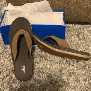 Bluefin flip flops- men’s sz 12